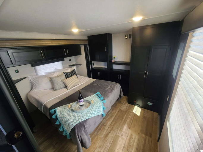 Bedroom 2, Grand Canyon RV Glamping, Coconino