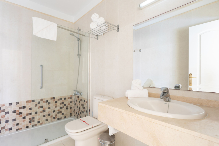 Bathroom 5, Residencial El Llano, Santa Cruz de Tenerife