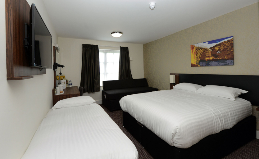 Bedroom 2, Fallow Field, Telford by Marston's Inns, Telford and Wrekin