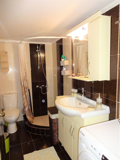 Bathroom 3, Urban Cosy Flat Near Tram, Metro & Acropolis, Attica