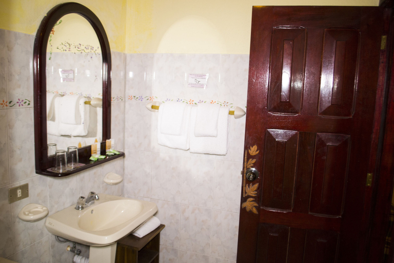 Bathroom 4, Lands in Love Hotel, San Ramón