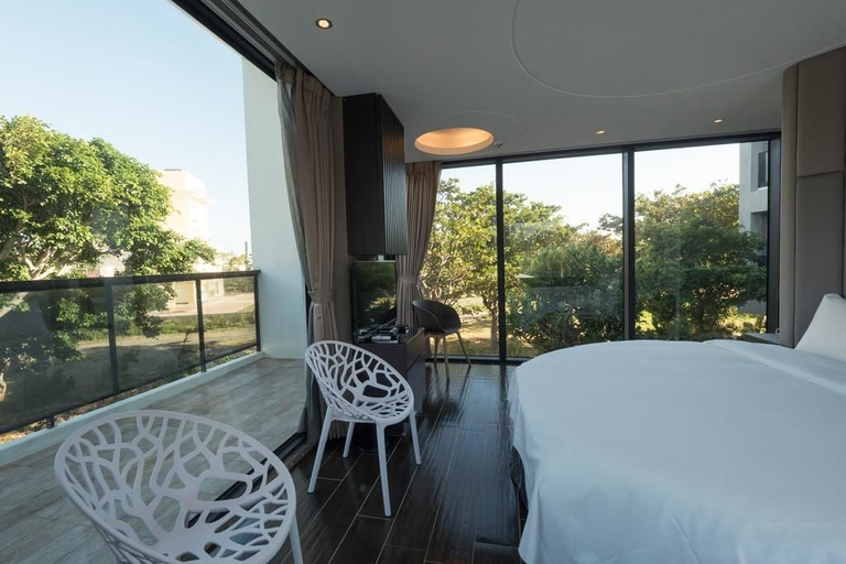 Others 5, Okra Villa, Pingtung