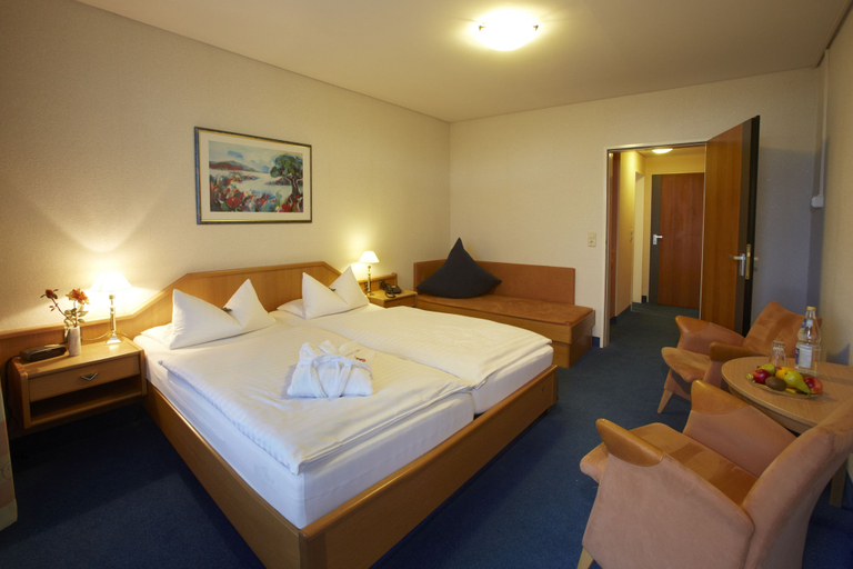 Bedroom 3, Berghotel Sankt Andreasberg, Goslar