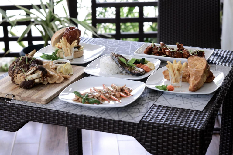 Food & Drinks 5, Residencia Boracay, Malay