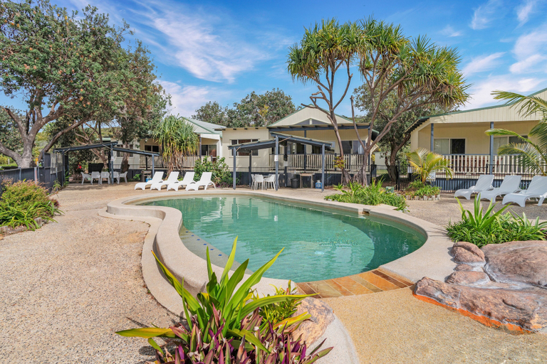 Sport & Beauty 4, Fraser Island Beach Houses, Maryborough
