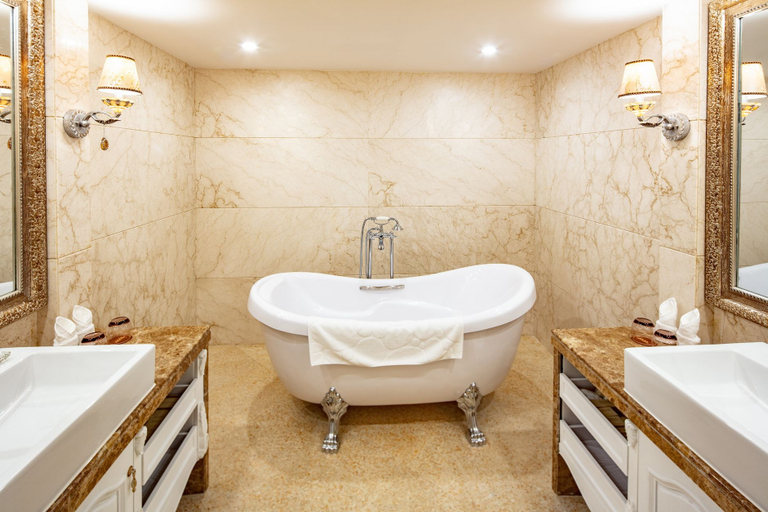 Bathroom 5, Guilin Bravo Hotel Grand Wing, Guilin