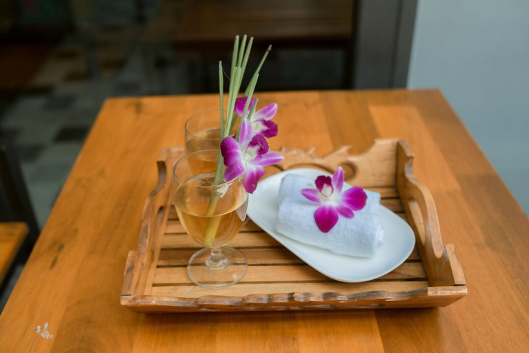 Food & Drinks 4, Coconut  Grove Hotel Samui - Hostel, Ko Samui