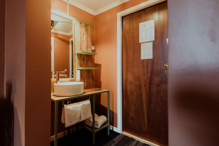Bathroom 4, Hafnia, Tórshavn