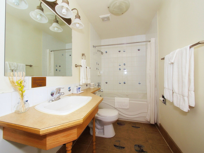 Bathroom 5, Best Maple Inn - Drayton Valley, Division No. 11