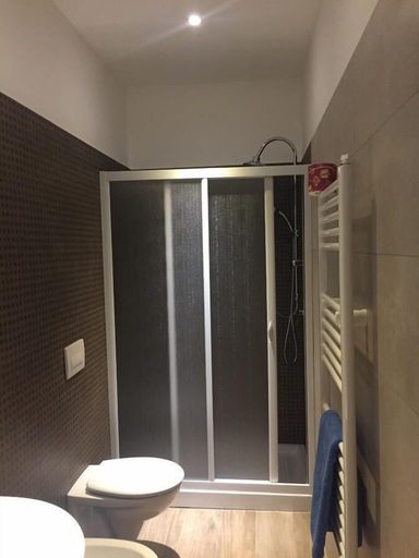 Bathroom 5, Profumo di Zagara, Cosenza