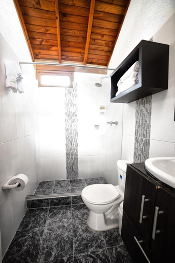 Bathroom 5, Eco Hotel Las Palmas, Armenia