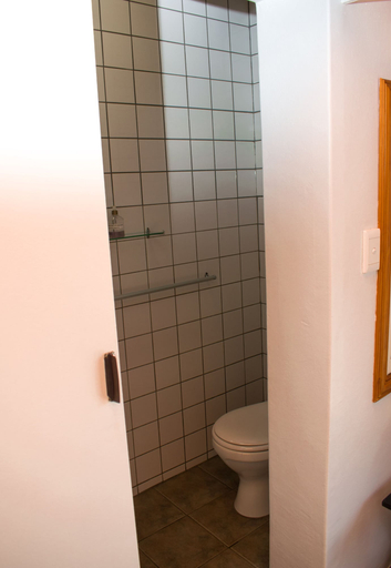 Bathroom 3, Tina's Guesthouse, Swakopmund