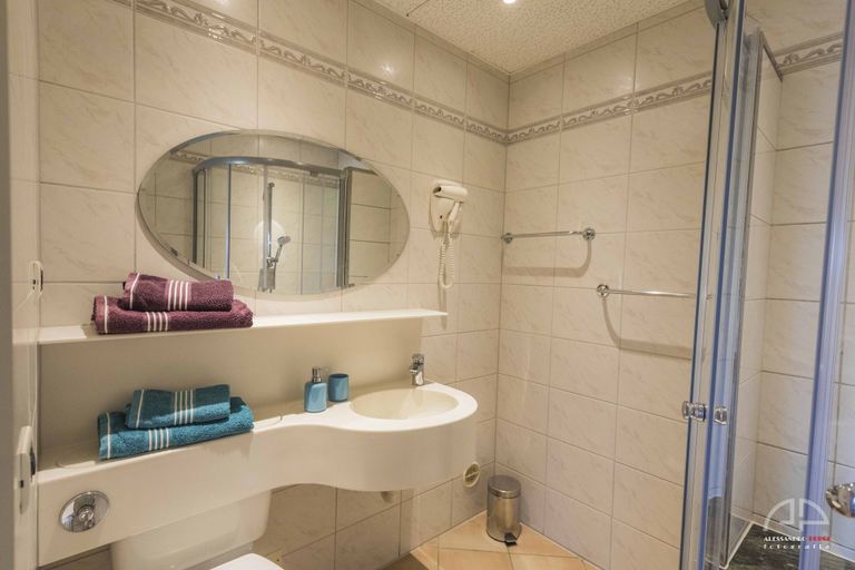 Bathroom 4, Villa Sant'Anna, Livorno