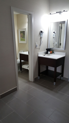 Bedroom 5, Quality Inn & Suites Danbury near University, Fairfield