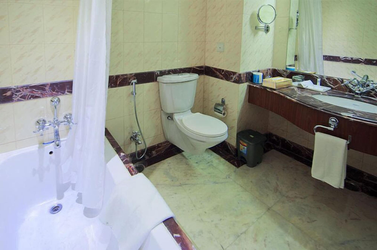 Bathroom 4, Hotel Desert Tulip, Jaisalmer