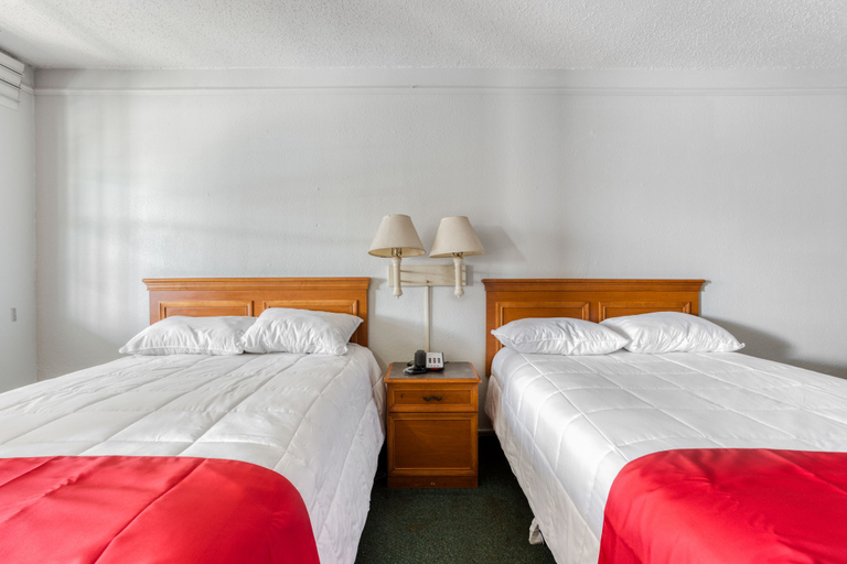 Bedroom 3, SUNSET INN Oklahoma City, Oklahoma