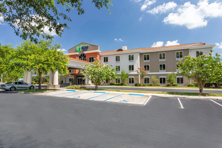 Exterior & Views 5, Holiday Inn Express & Suites SILVER SPRINGS-OCALA, Marion