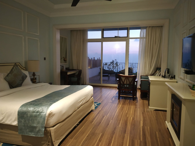 Bedroom 4, Fragrant Nature Munnar - A Classified Hotel, Idukki