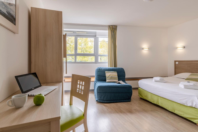 Bedroom 3, Lagrange Apart'HOTEL L'Escale Marine, Charente-Maritime