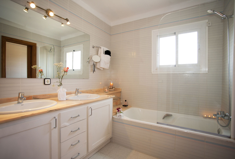Bathroom 4, Villa Tomas, Baleares
