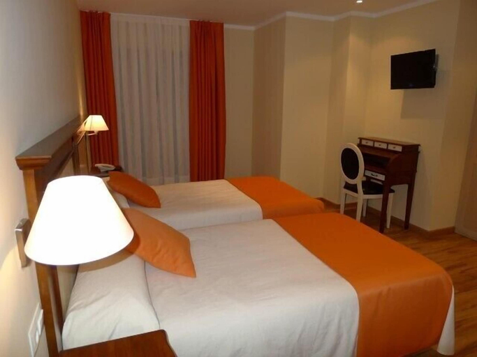 Bedroom 4, Hotel Valle de Cabezón, Cantabria