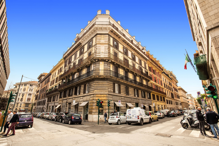 Exterior & Views 2, H501 Luxury Rooms, Rome