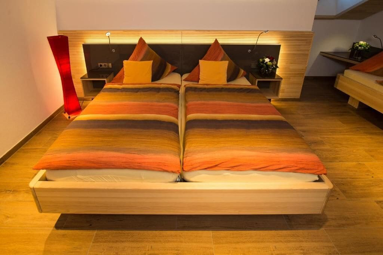 Bedroom 2, Hotel Garni Jägerhof, Sigmaringen