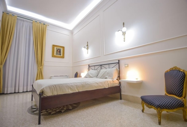 Bedroom 2, B&B Palazzo Liguori, Salerno