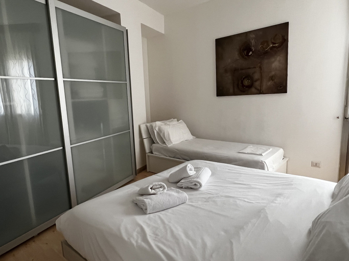 Bedroom 3, Mia House, Rome