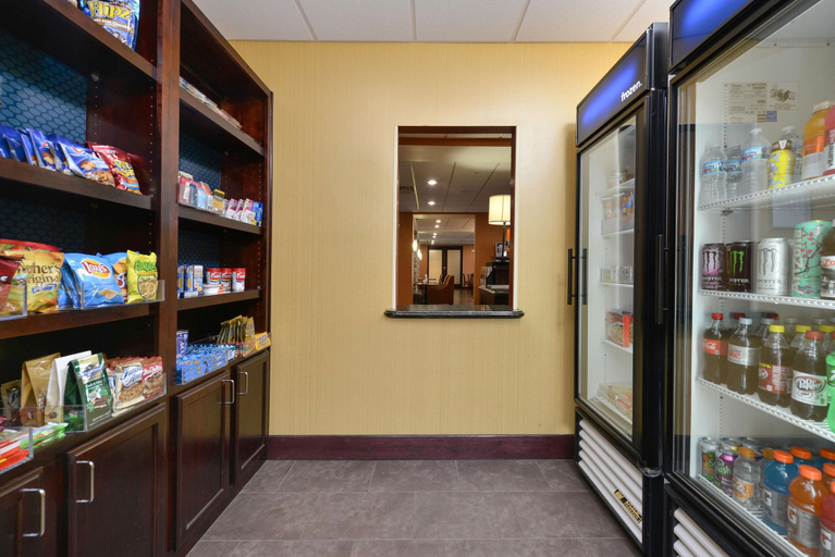 Food & Drinks 5, Hampton Inn Muscatine, Muscatine