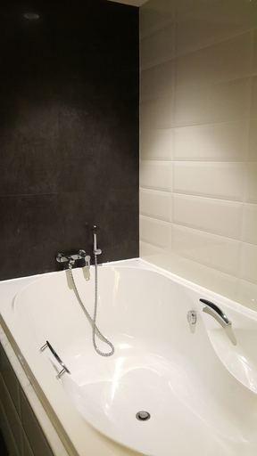 Bathroom 5, Way Hotel, Pattaya