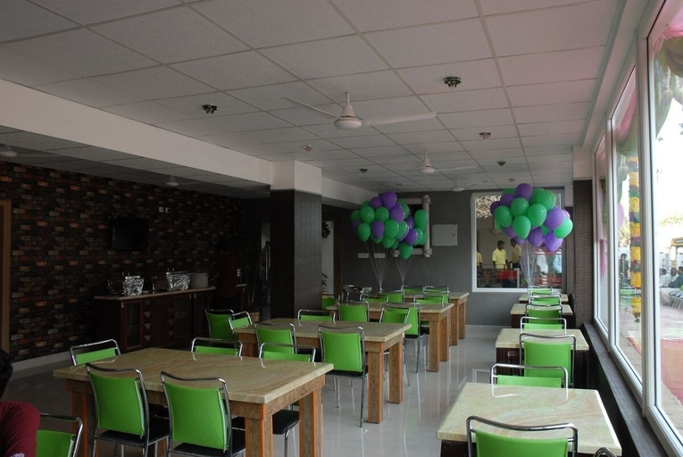 Food & Drinks, Lotels Hotel - Medavakkam, Kancheepuram
