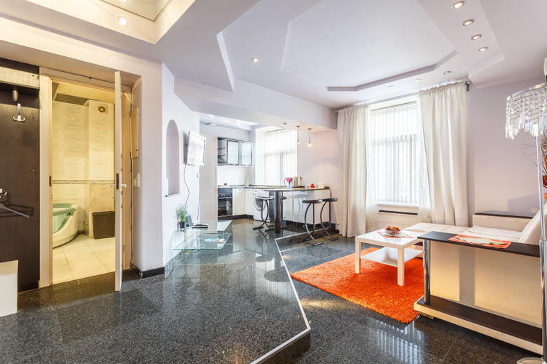 Bathroom 2, FortEstate on Leninskiy Prospekt 60-2, Western