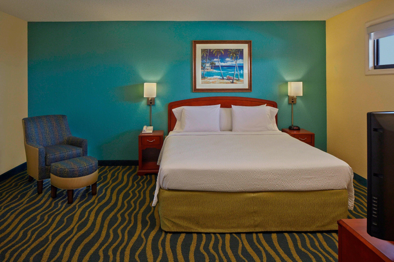 Bedroom 3, Courtyard by Marriott Key West Waterfront, Monroe