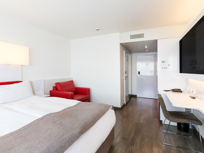 Bedroom 4, DORMERO Hotel Stuttgart, Stuttgart