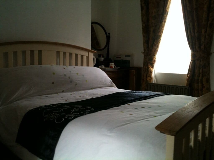 Bedroom, Queen In The West, Lincolnshire