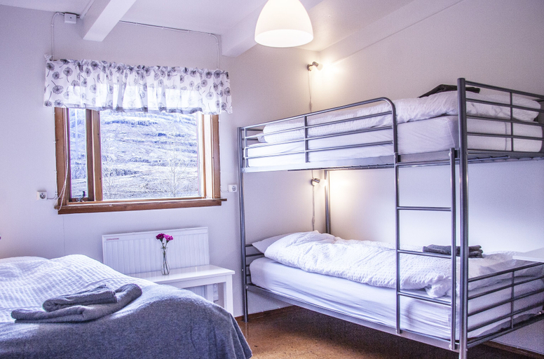 Bedroom 5, Fossardalur Guesthouse - Hostel, Djúpavogshreppur