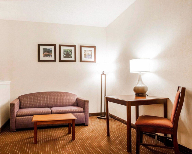 Others 5, Quality Inn, Callaway