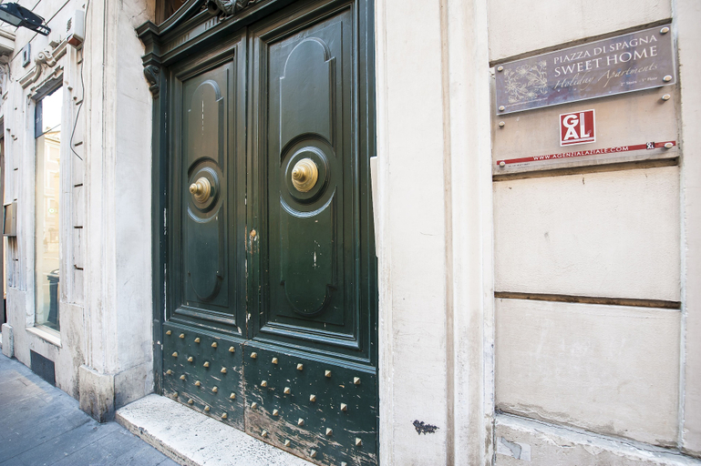 Exterior & Views 2, Babuino Apartments - Piazza di Spagna, Rome