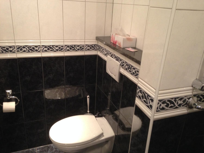 Bathroom 5, Gästehaus Savo, Ahrweiler