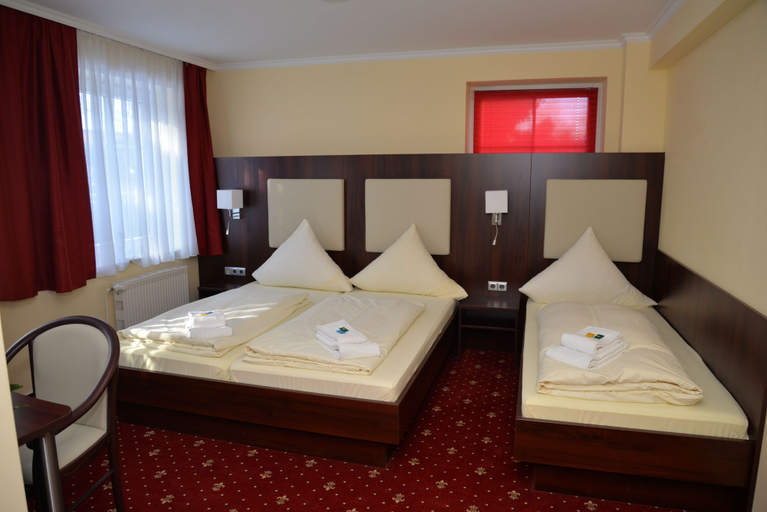 Bedroom 4, Hotel Neugrabener Hof, Hamburg