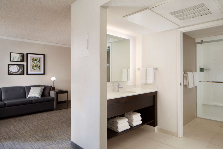 Bathroom 4, Sonesta ES Suites Fresno, Fresno
