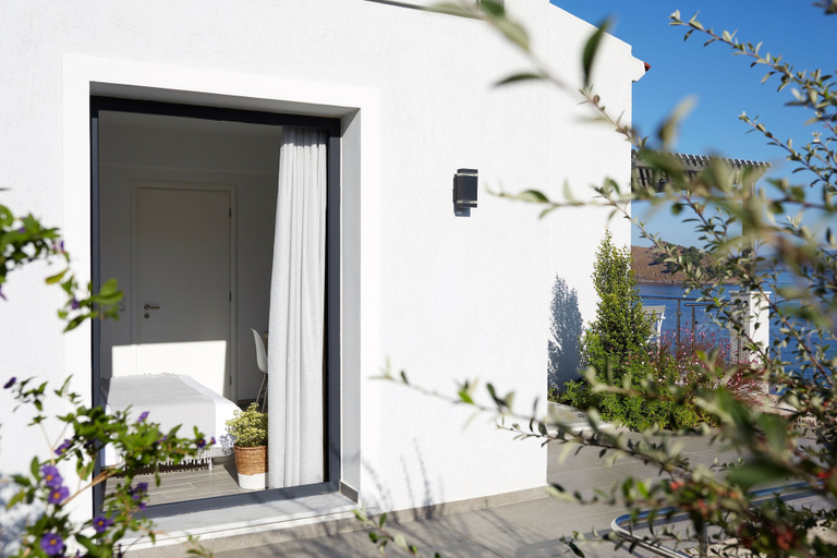 Exterior & Views 2, Eleia Seafront Rooms & Villas, North Aegean