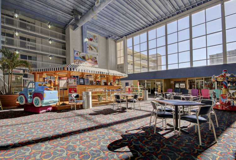 Food & Drinks 5, Carousel Resort Hotel Condominiums, Worcester