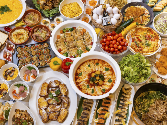 Food & Drinks 9