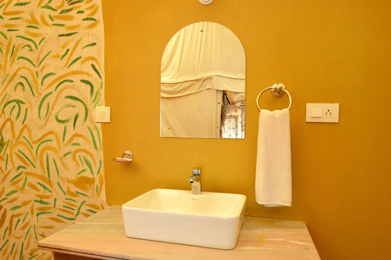 Bathroom 4, Bagh Dera Camp, Sawai Madhopur