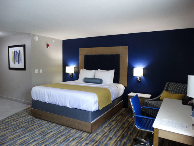 Bedroom 3, Best Western DeWitt, Clinton