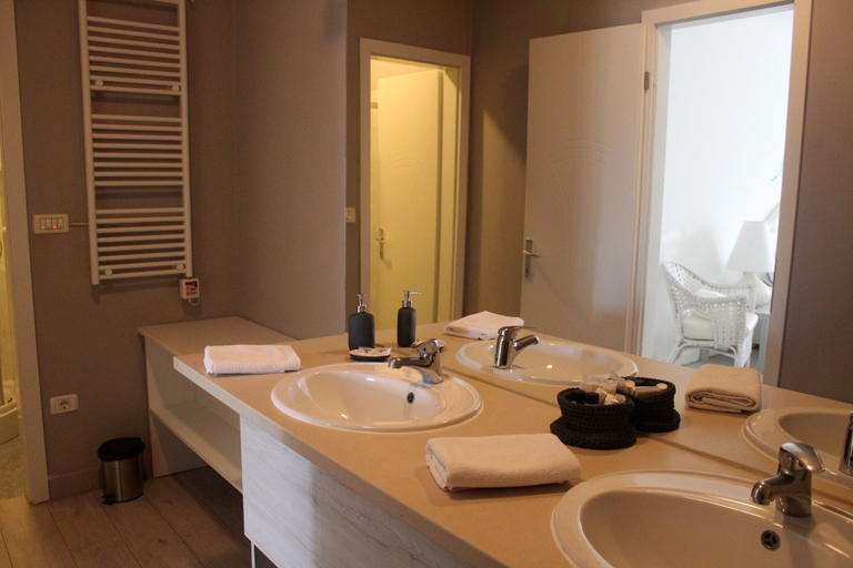 Bathroom 5, Hotel La Settima Luna, Umag
