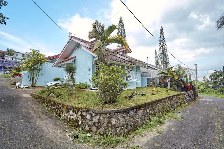 Exterior & Views 2