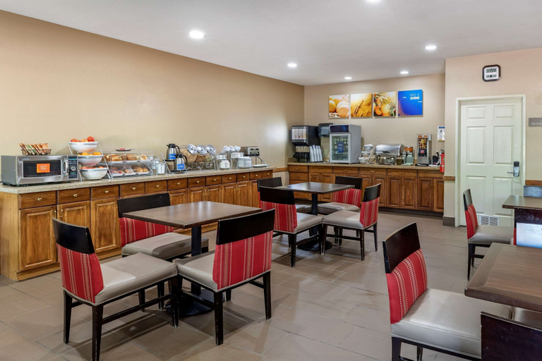 Food & Drinks 5, Comfort Suites Fort Collins Near University, Larimer